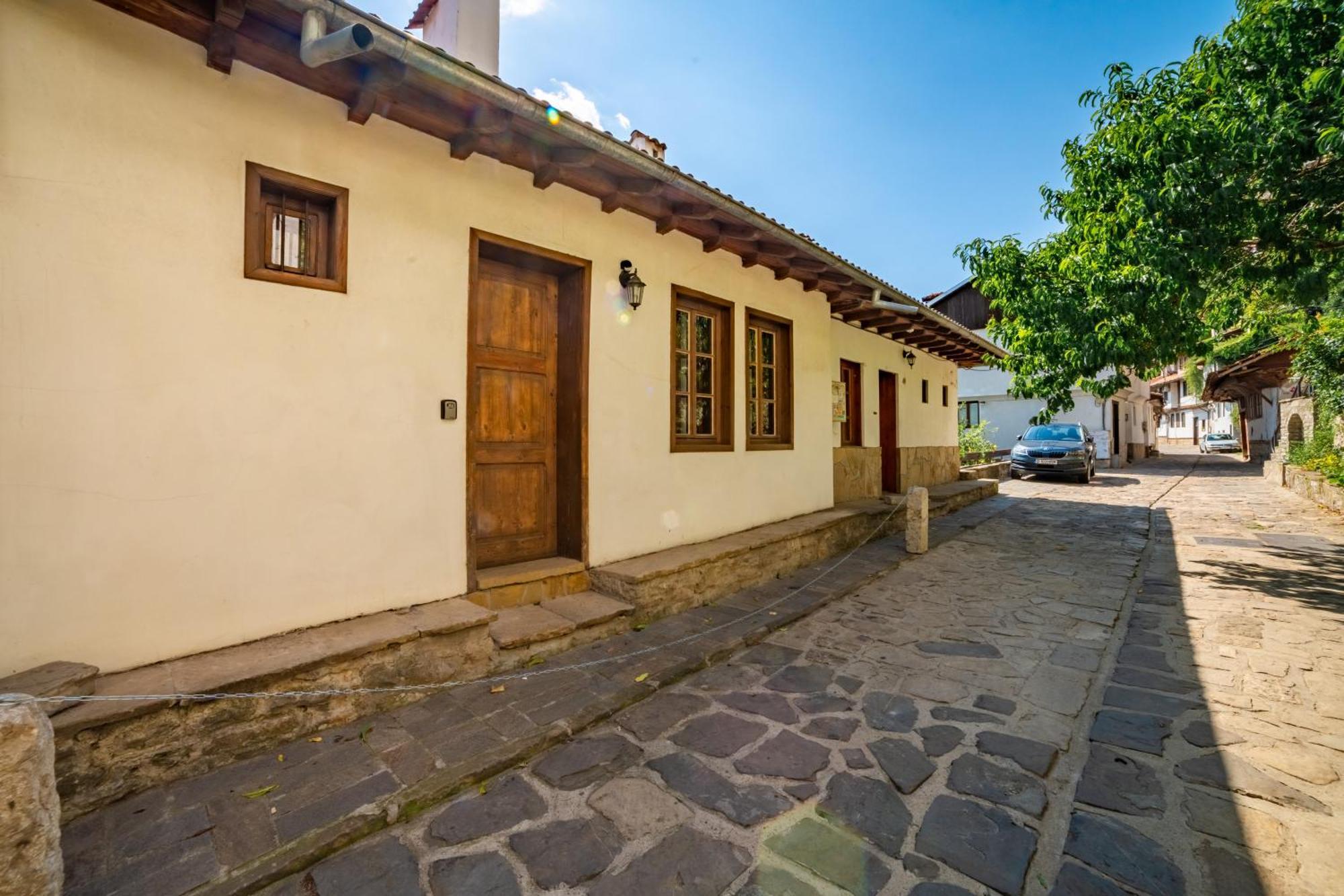 Four Riders Guest House Велико-Тырново Экстерьер фото